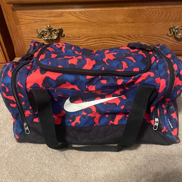Nike Red and Blue Camo Duffel Bag - Picture 1 of 4